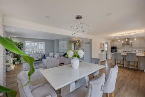 Parsons Place, Tadpole Garden Village, SN25