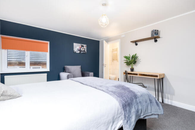 Bedroom 5a.jpg
