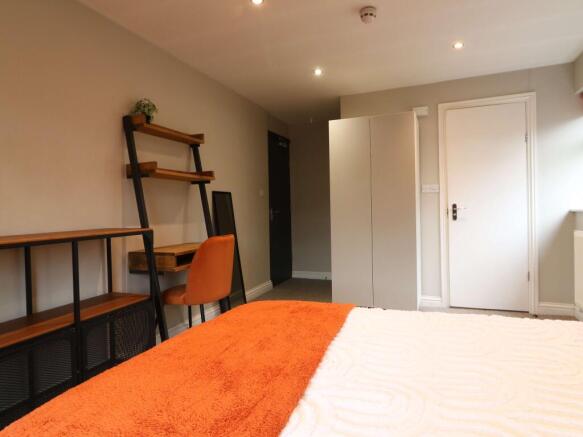 Ark Farmhouse Room 7 4.JPG