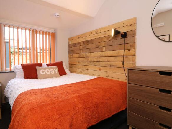 Ark Farmhouse Room 4 2.JPG