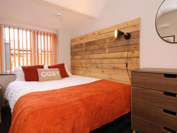 Ark Farmhouse Room 4 2.JPG