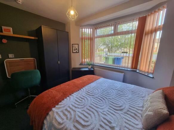 WhatsApp Image 2025-10-08 at 11.29.44_432f17a5.jpg