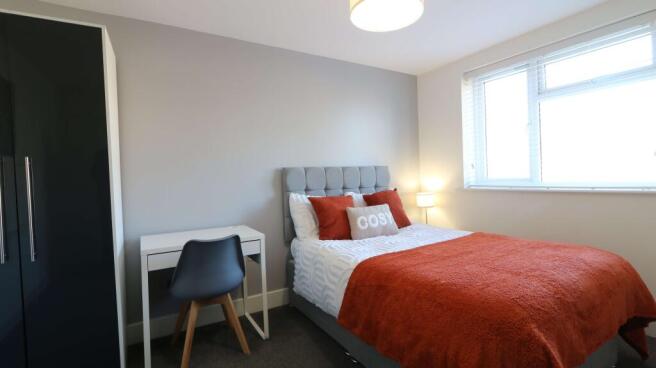 Croft Avenue Room 4 2.JPG