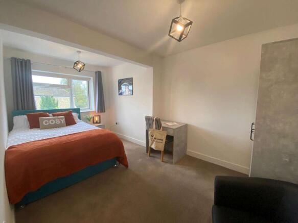 WhatsApp Image 2025-10-10 at 10.48.33_9cb334d9.jpg