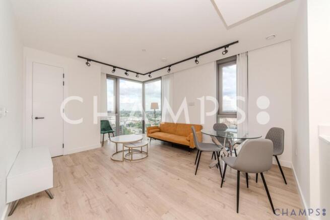 Stunning 2 Bedroom Apartment to Let