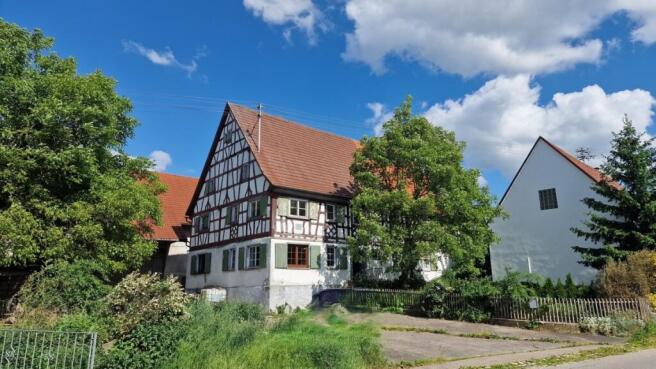 Haus 1 - Strassenansicht