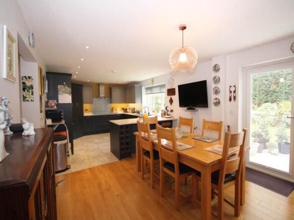 kitchen dining room
