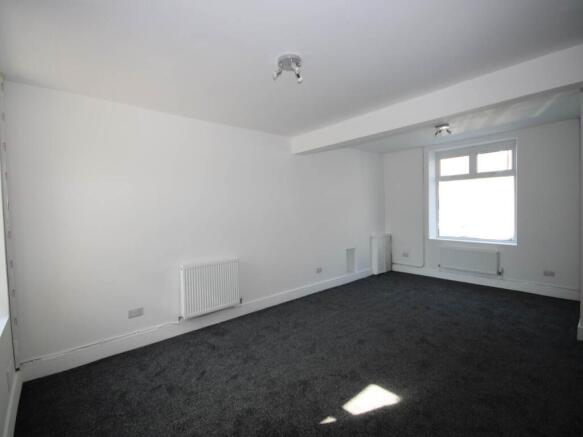 LIVING ROOM 1