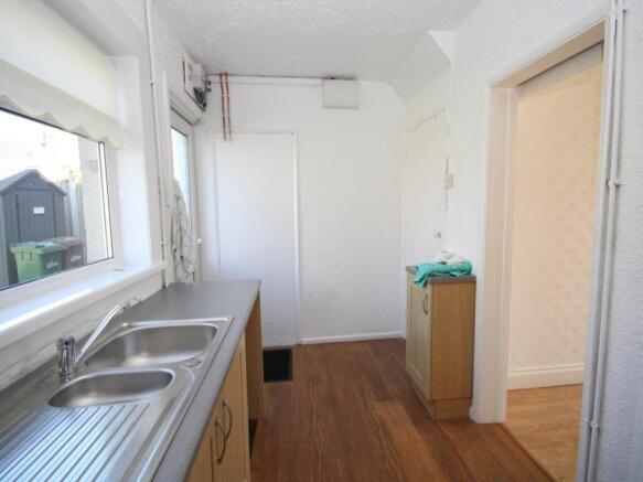 Kitchen (2)