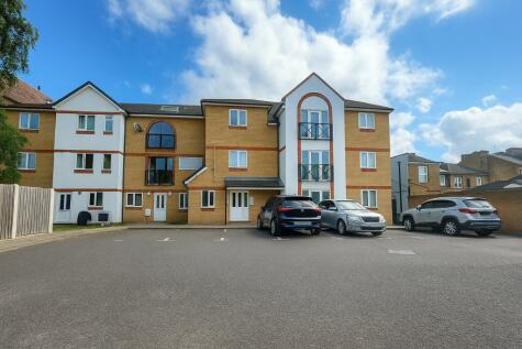 Enton Place, Vine Place, Hounslow, Greater London, TW3