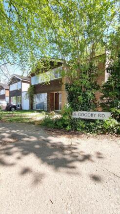Six Bedroom Detached House For Sale