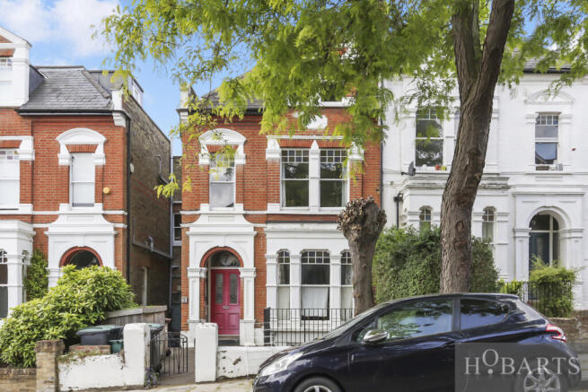 Charming Two-Bedroom Split-Level Flat in a Period