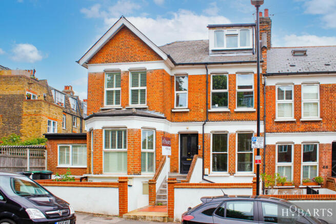 Chain-Free Two-Bedroom Flat with Modern Finish an