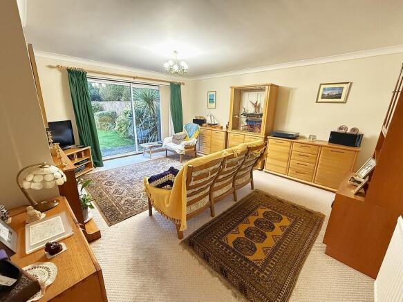 LIVING ROOM 1