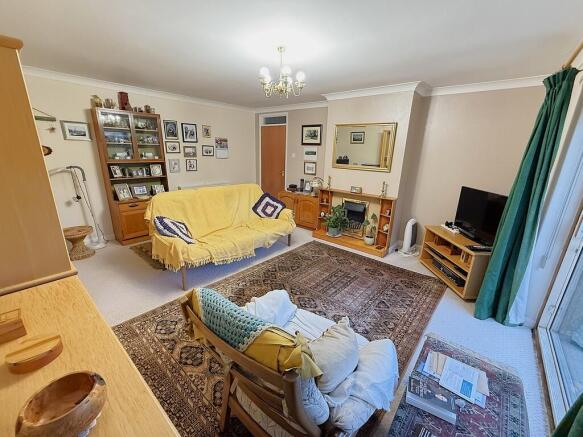 LIVING ROOM 3