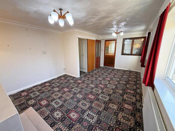 DINING ROOM 1