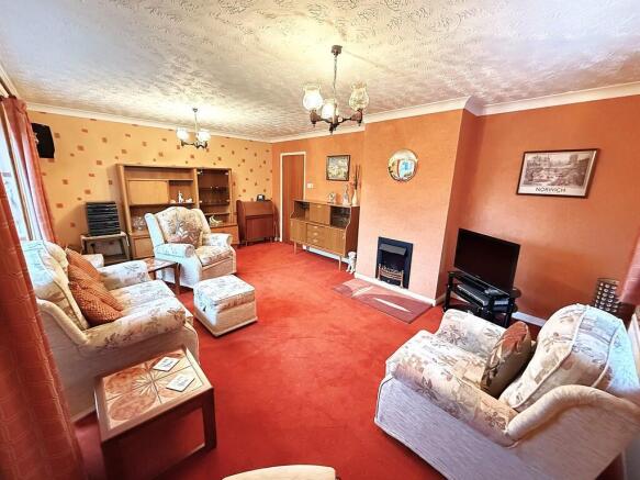 LIVING ROOM 1