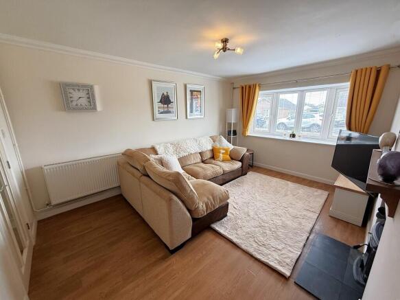 LIVING ROOM 1