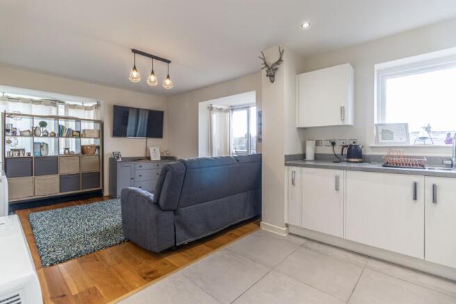Lounge/Kitchen