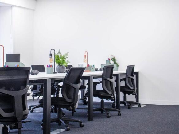 Office1_Photo_10_large.png