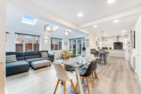 Fulbrook Drive, Cheadle Hulme, SK8