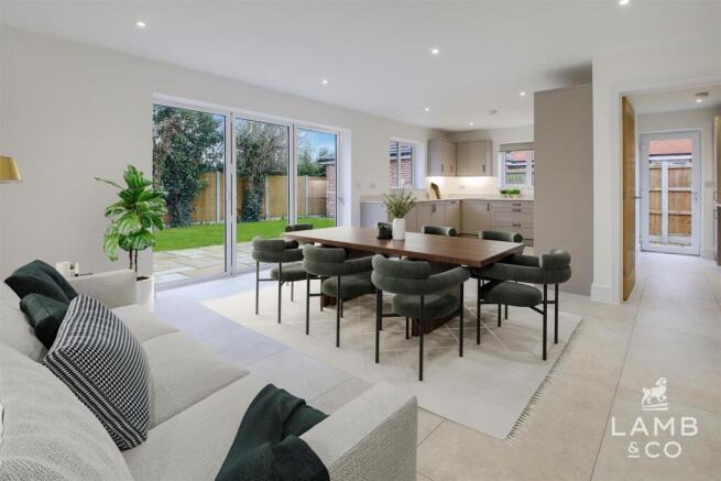 KITCHEN/FAMILY ROOM
