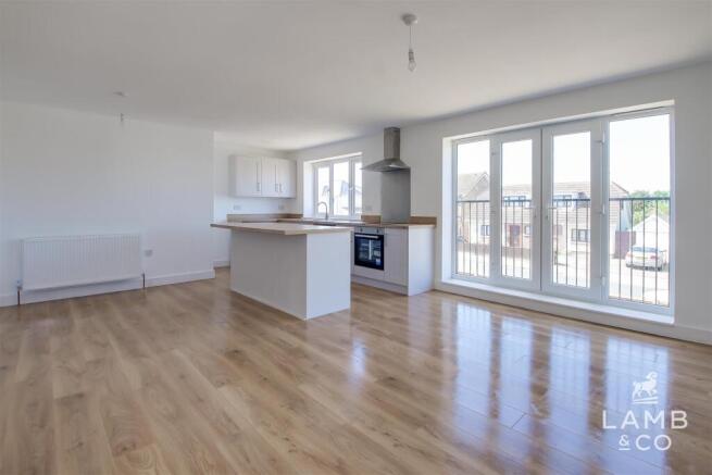 OPEN PLAN LIVING/KITCHEN