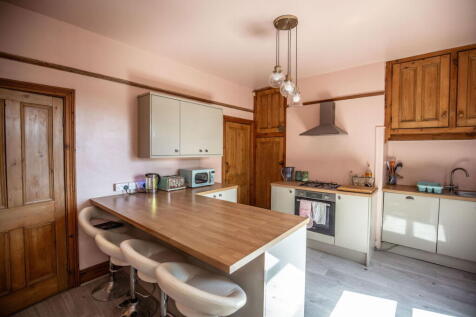 Fall Lane, Dewsbury, WF13