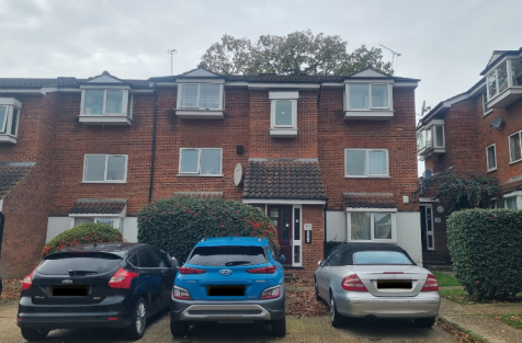 Poplar Grove, London, N11