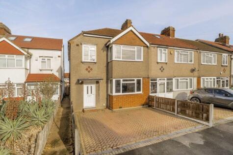 Brockenhurst Way, London