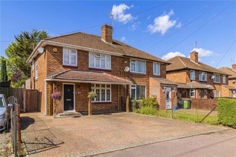 Featherstone Gardens, Borehamwood, Hertfordshire, WD6