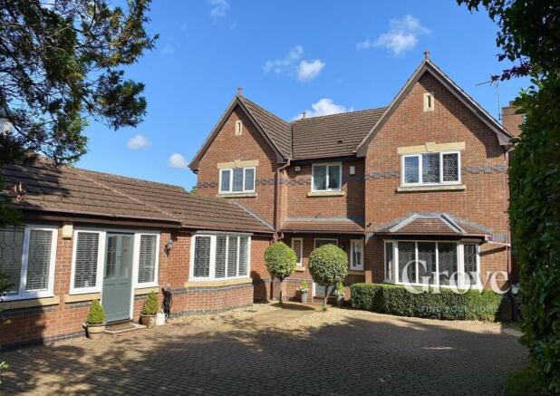 Newfield Road Hagley 2.jpg
