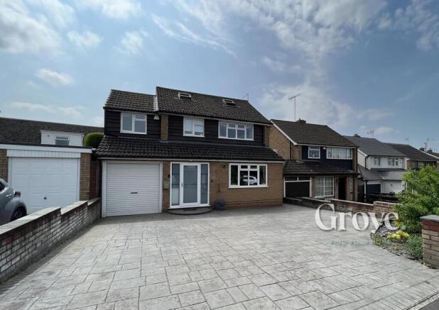 Long Compton Drive Hagley 2.jpg