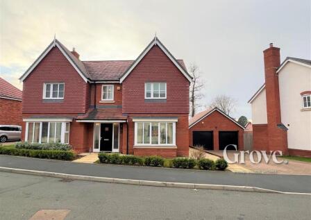 Amphlett Close, Hagley