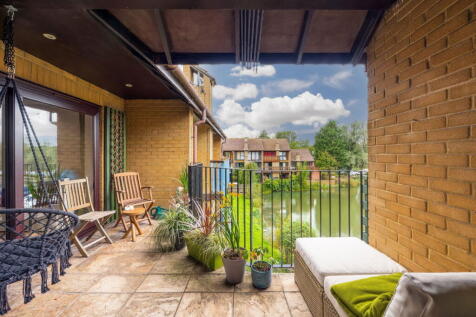 Woodley Headland, Peartree Bridge, Milton Keynes, MK6