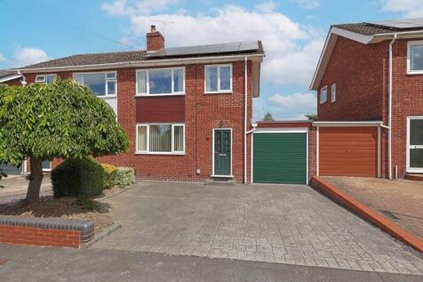 Wentworth Avenue, Walton, Chesterfield