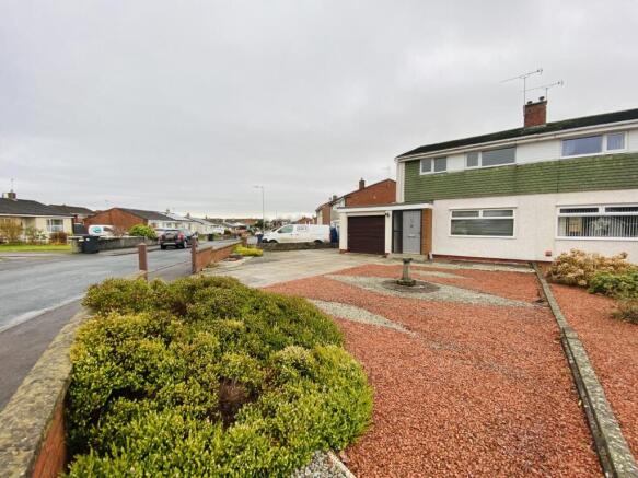 22 Mossdale, Dumfries, DG1 3RG - Braidwoods Solici
