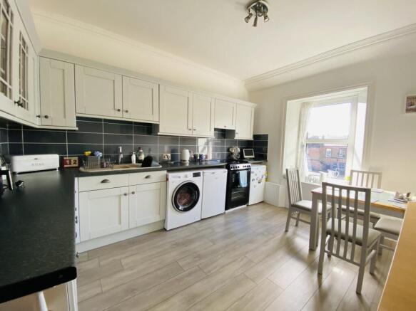 3 Gordon Street, Dumfries, DG1 1EG - Braidwoods So