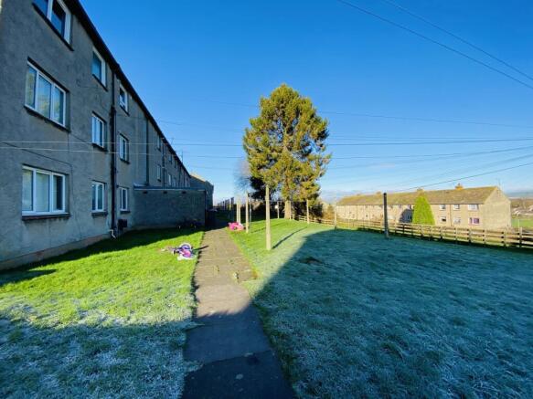 71 Barkerland Avenue, Dumfries, DG1 4HR - Braidwoo