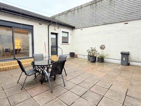 5 Burntscarthgreen, Dumfries, DG1 1UN - Braidwoods