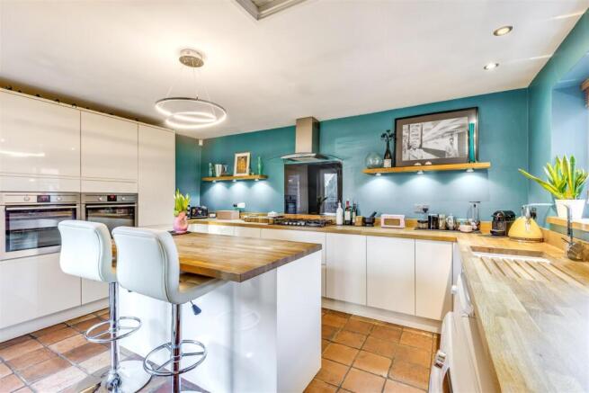 Green Man Court 3-45.jpg