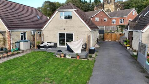 Hall Court, Brotherton, Knottingley