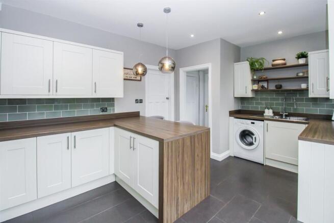 BREAKFAST KITCHEN