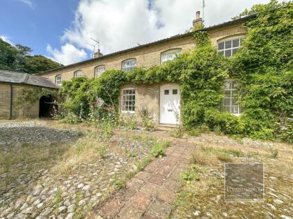 Brewery Yard, Gunton Hall, Hanworth