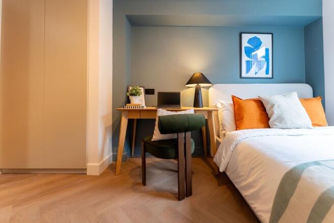 BEDROOM 2