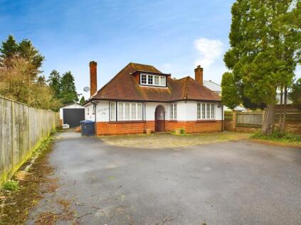 Meadow Lane, Beaconsfield, HP9