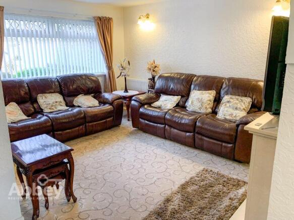 Lounge 1