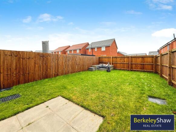 0f6df989--4812-88EF-C5E77C447BAD-58056-0000084B7C6