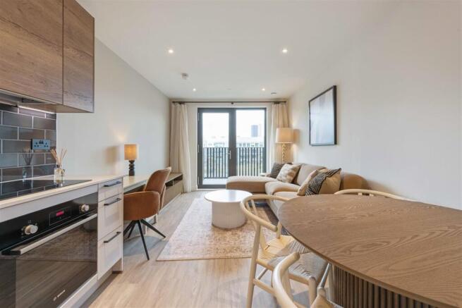 Apt. 311 Glasswater Locks_9815.jpg