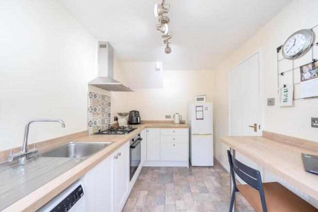 7 Jayne kitchen3